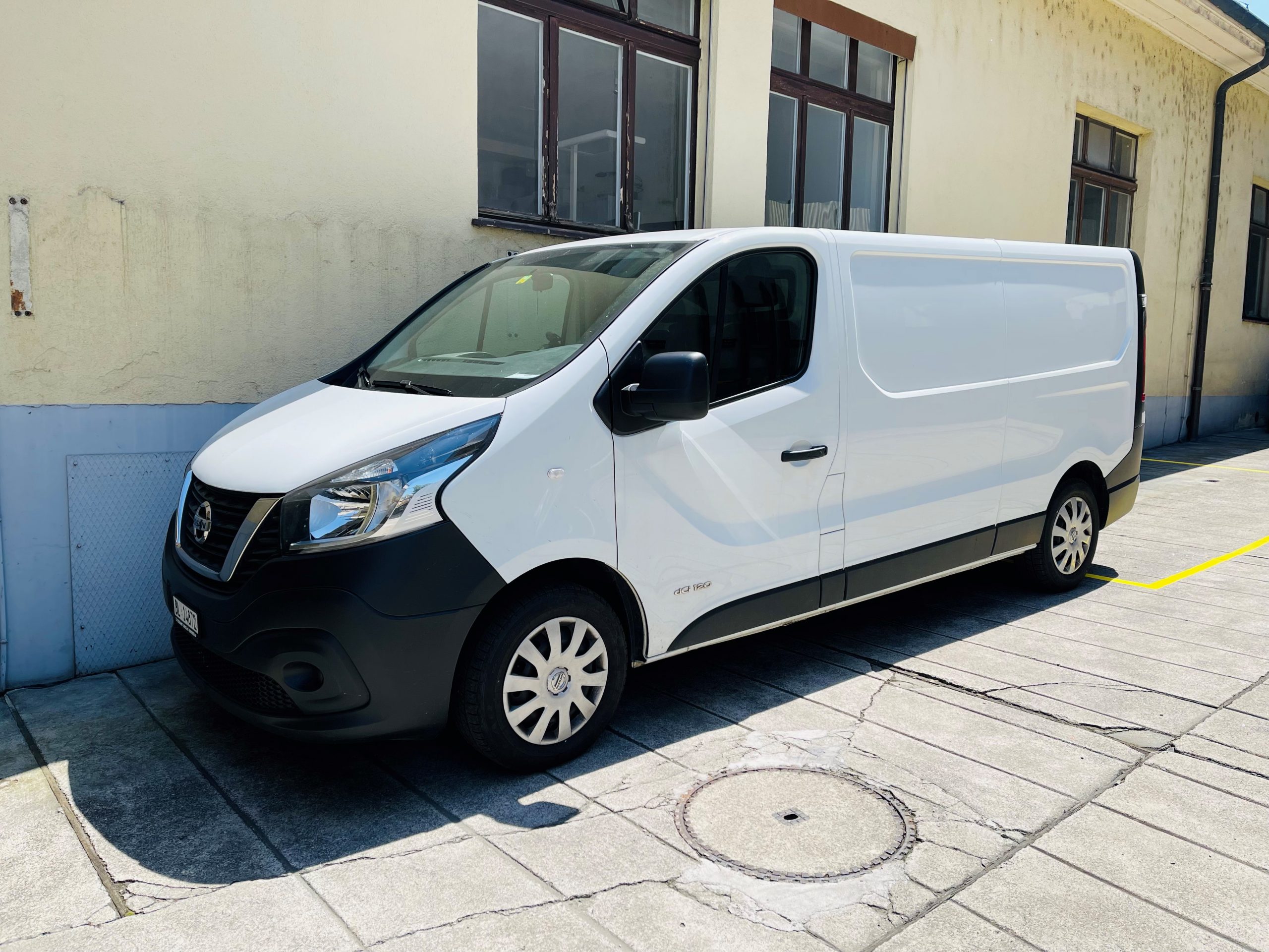 NISSAN NV300 1 scaled