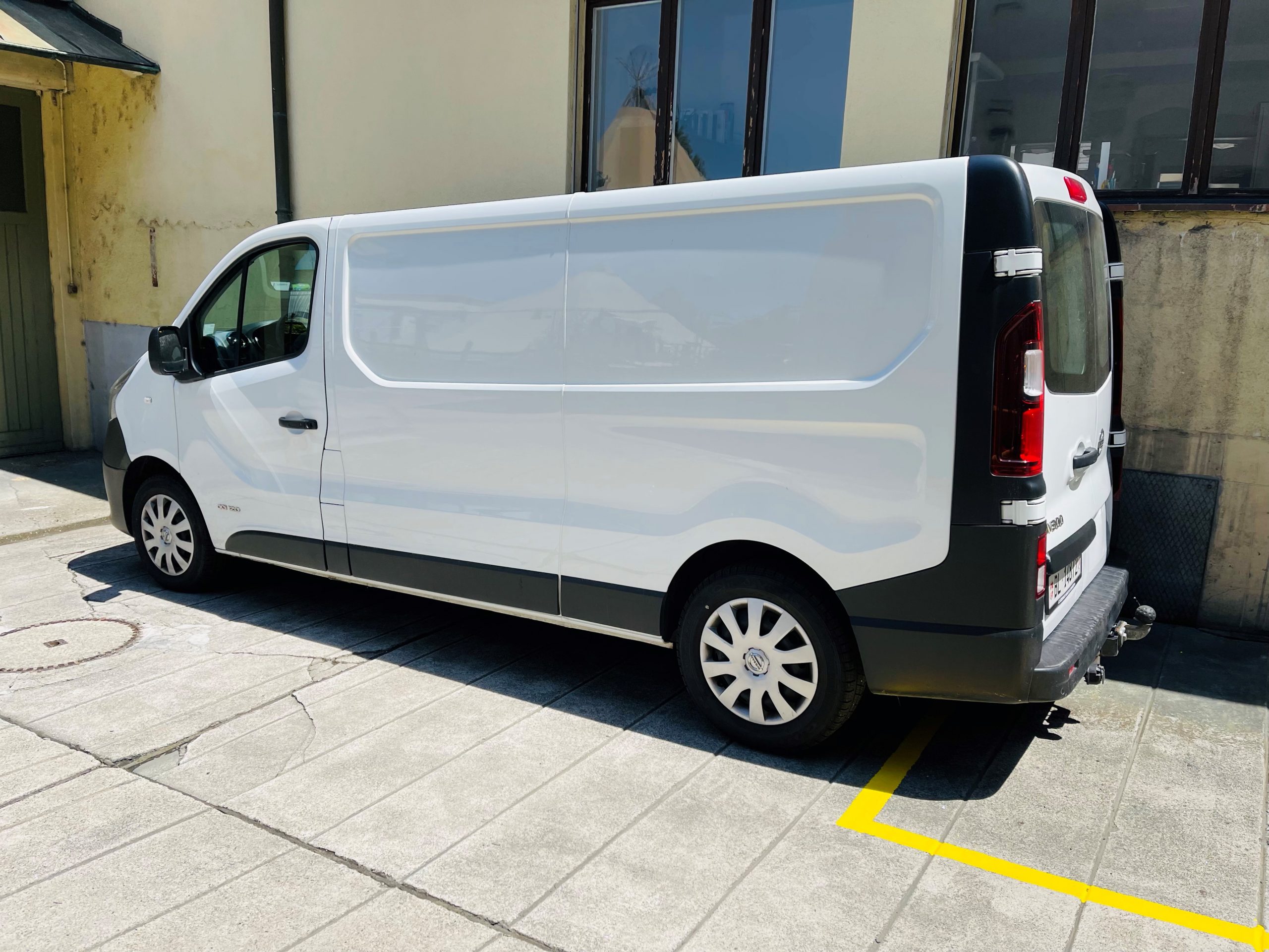 NISSAN NV300 2 scaled